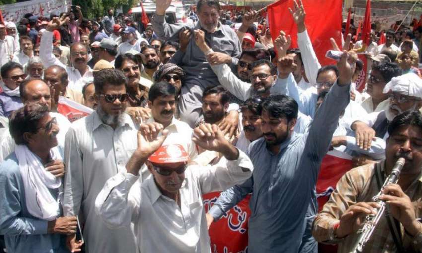 لاہور: آل پاکستان کنفیڈریشن کے زیر اہتمام مزدوروں کے عالمی ..