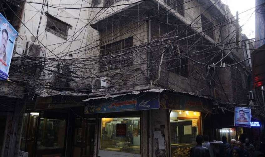 راولپنڈی: نیو صرافہ بازار میں تاروں کا بازار جو کسی حادثے ..