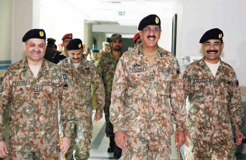 مظفر آباد: ڈویژن کمانڈر میجر جنرل کلیم آصف ، کمانڈنٹ بریگیڈئیر ..