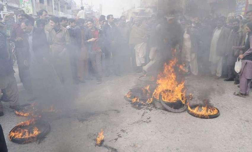 راولپنڈی: تاجر برادری و اہل علاقہ بڑھتی وارداتوں کے خلاف ..