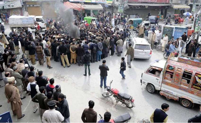 راولپنڈی: تاجر برادری و اہل علاقہ بڑھتی وارداتوں کے خلاف ..