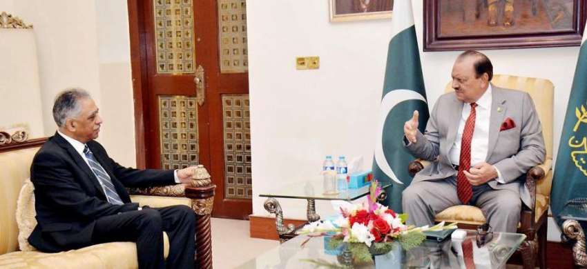 کراچی: صدر مملکت ممنون حسین سے گورنر سندھ محمد زبیر ملاقات ..