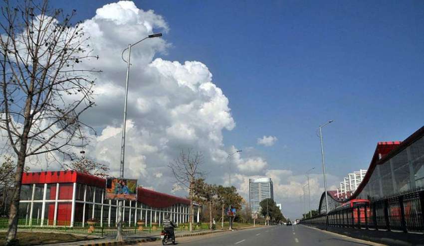 اسلام آباد: وفاقی دارالحکومت میں چھائے بادلوں کا خوبصورت ..