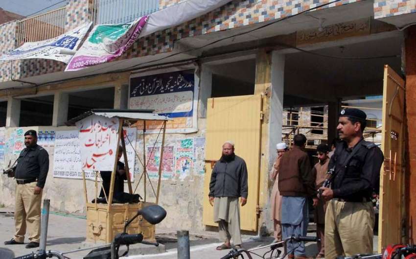 راولپنڈی: نماز جمع کے اوقات میں تھانہ سٹی کے پولیس اہلکار ..