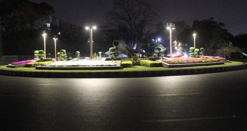لاہور: چائنہ چوک کا رات کے وقت خوبصورت منظر۔