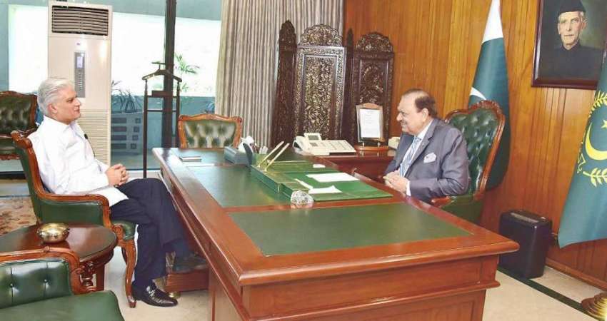 اسلام آباد: صدر مملکت ممنون حسین سے وزیر اعظم کے معاون خصوصی ..