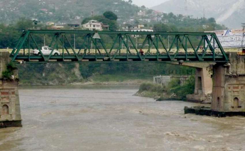 مظفر آباد: حالیہ بارشوں کے باعث دریائے جہلم میں پانی کا بہاؤ ..