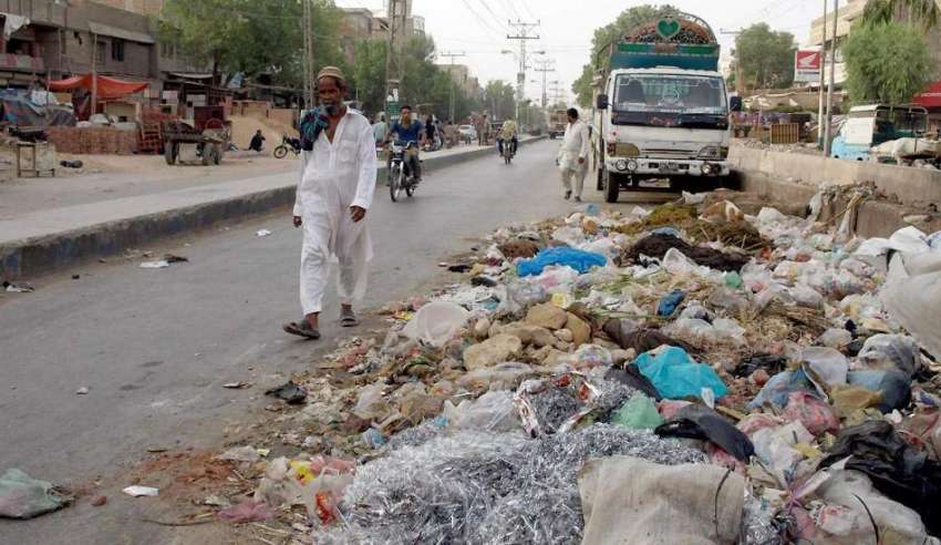 حیدر آباد: لطیف آباد نمبر 12کی مرکزی شاہراہ پر کچرے کے ڈھیر ..