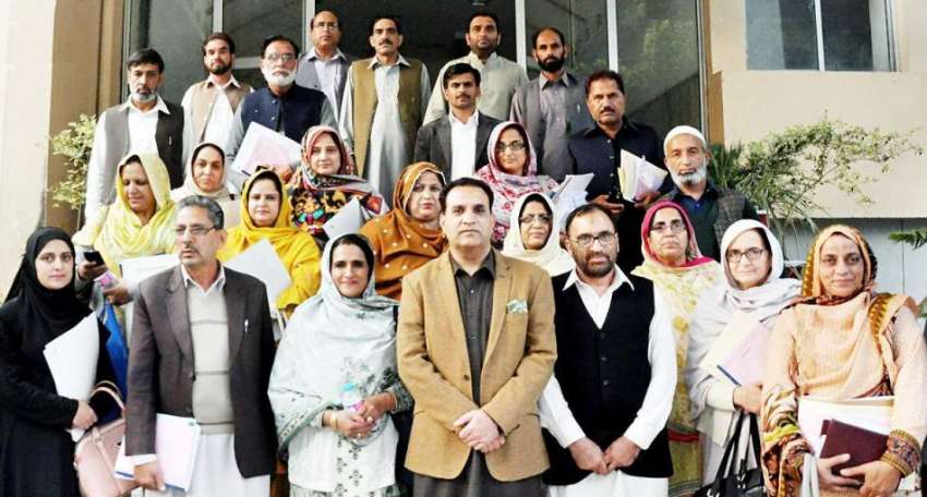 مظفر آباد: محکمہ تعلیم کے آفیسران کی میٹنگ کے بعد سیکرٹری ..