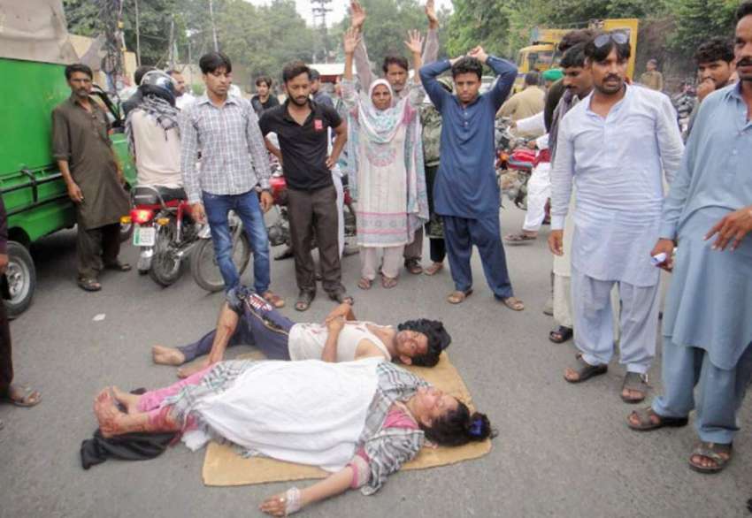 لاہور: نشتر کالونی میں مالک مکان کی طرف سے تشدد کی نشانہ ..