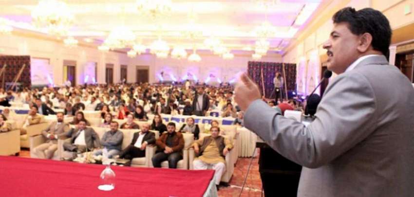 لاہور: تحریک انصاف سنٹرل پنجاب کے سینئر نائب صدر جمشید اقبال ..
