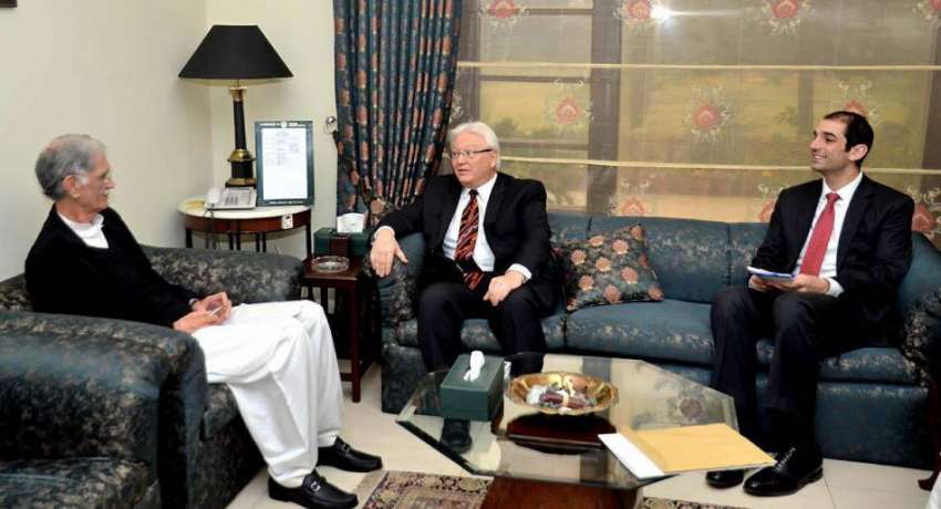 پشاور: وزیراعلیٰ خیبر پختونخوا پرویز خٹک سے امریکی کونصلر ..