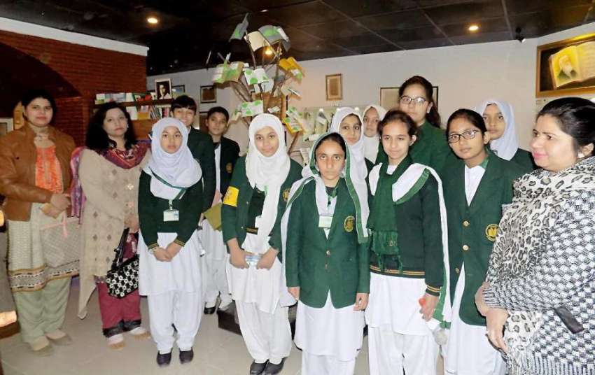 اسلام آباد: نیشنل بک فاؤنڈیشن میں آرمی پبلک سکول کے طلبہ ..