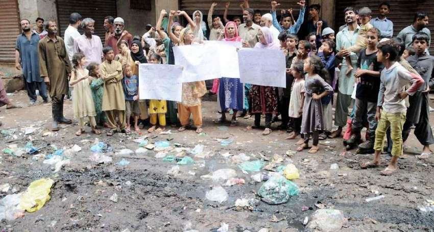 کراچی: موانڑا پاڑھ لیاری یو سی 3کے مکین سیوریج نظام اور پانی ..