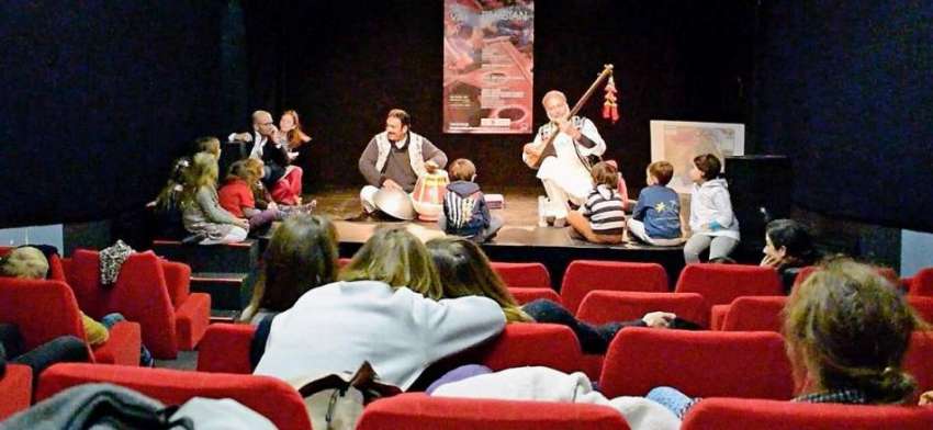 پیرس: دو روزہ پاکستانی ثقافتی اور علاقائی موسیقی میلہ میں ..