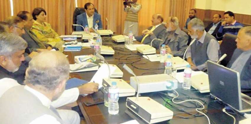 مظفر آباد: سینئر وزیر چوہدری طارق فاروق محکمانہ اجلاس کی ..