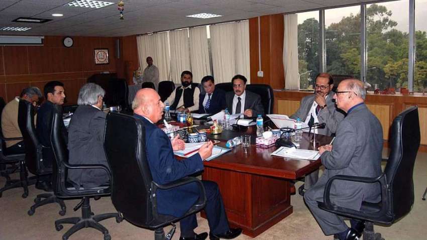 اسلام آباد: وزیراعظم کے مشیر عرفان صدیق ایک اجلاس کی صدارت ..