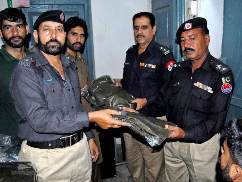 راولپنڈی: پولیس لائن میں پنجاب حکومت کی طرف سے آنے والی نئی ..