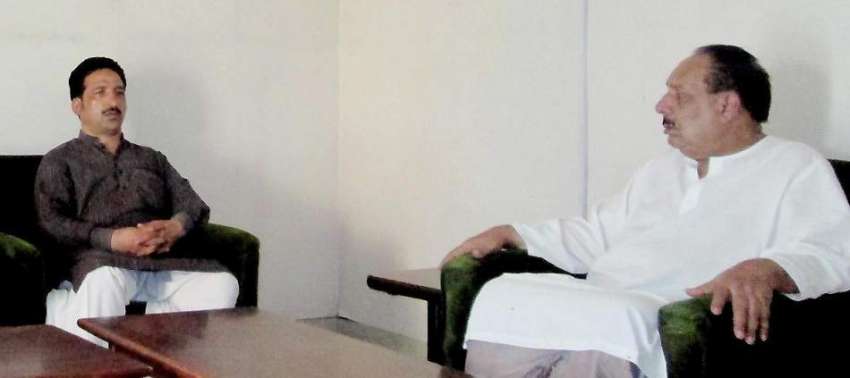 مظفر آباد: سابق وزیر اعظم آزاد کشمیر چوہدری عبدالمجید سے ..