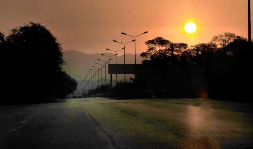 اسلام آباد: وفاقی دارالحکومت میں شام کے وقت غروب آفتاب کا ..