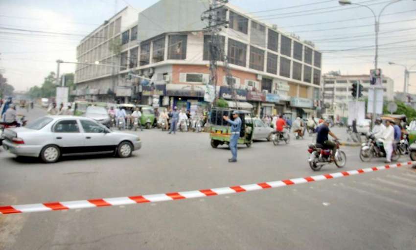 لاہور: پانامہ کیس کے فیصلے کے بعد پریس کلب کے بارہ احتجاج ..