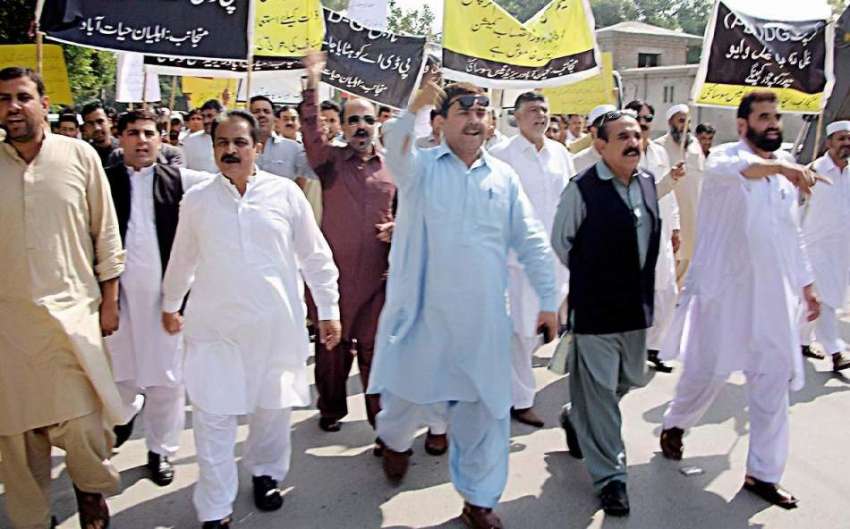 پشاور: حیات آباد: ریزیڈینس سوسائٹی کے زیر اہتمام ڈی جی (پی ..