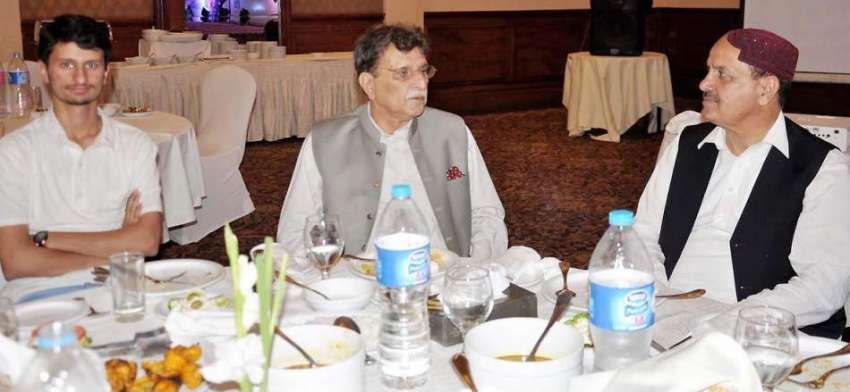 مظفرآباد: وزیراعظم آزاد کشمیر راجہ فاروق حیدر خان سے ڈپٹی ..