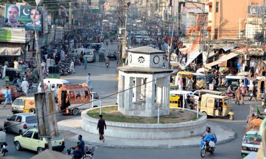 راولپنڈی: راجہ بازار فوارہ چوک میں لگائے گئے خوبصورت ماڈل ..