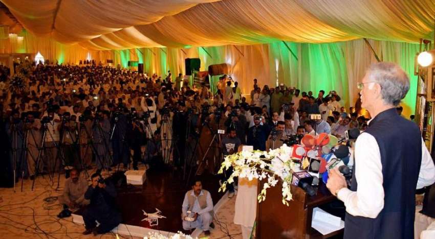 پشاور: وزیراعلیٰ خیبر پختونخوا پرویز خٹک بی آر ٹی بس سروس ..