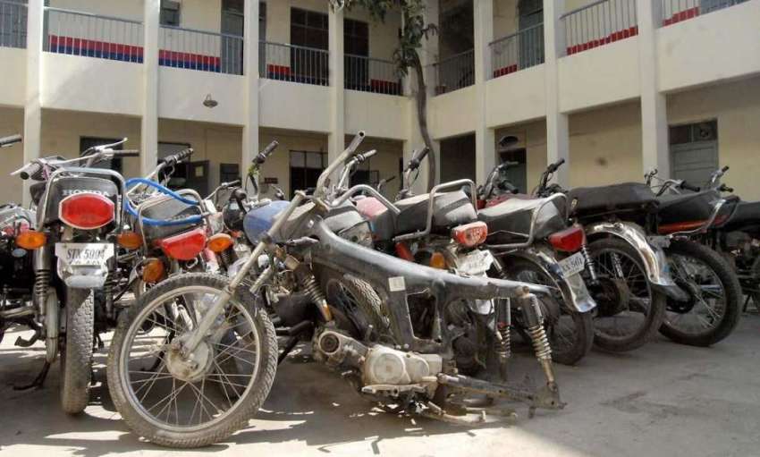 راولپنڈی: تھانہ وارث خان میں مختلف مقدمات میں بند موٹر سائیکل ..