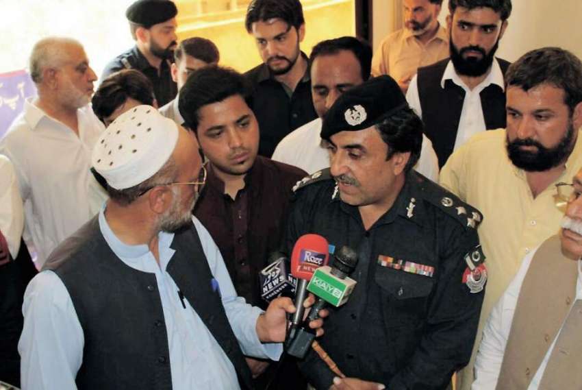 ایبٹ آباد: ڈی آئی جی ہزارہ پولیس ایکسز سروس کے افتتاح کے ..