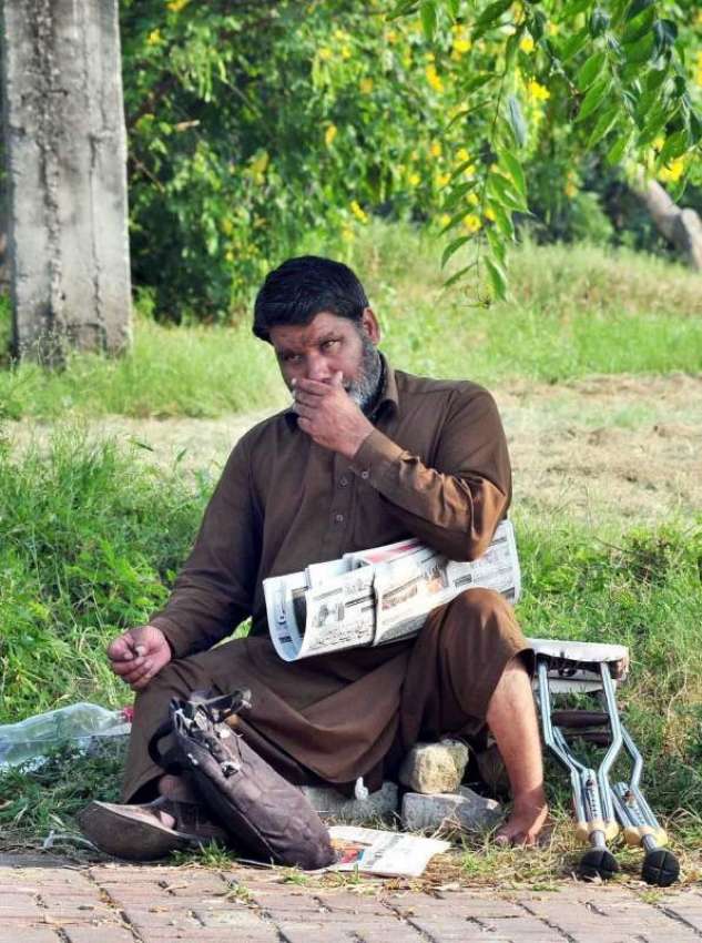 اسلام آباد: وفاقی دارالحکومت میں ایک معذور شخص گھر کا چولہا ..