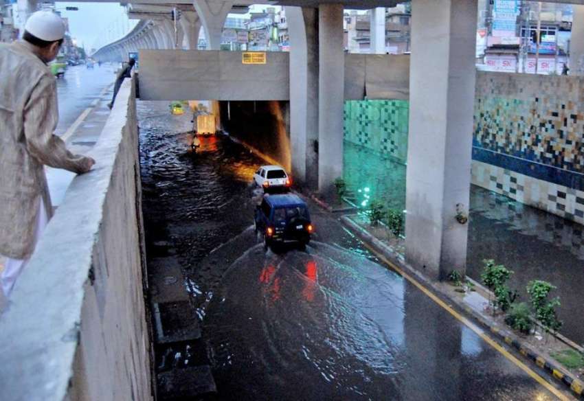راولپنڈی: جمعرات کی صبح ہونے والی موسلا دھار بارش کے بعد ..