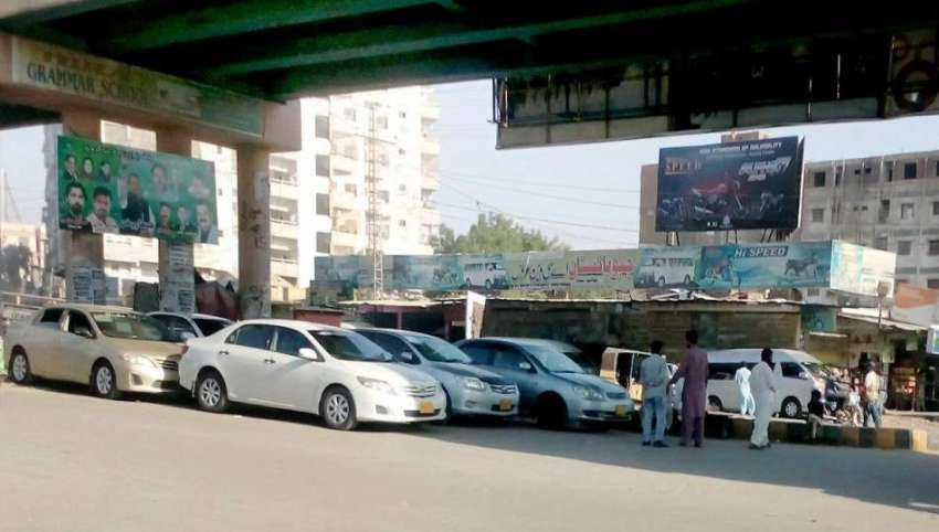 حیدر آباد: لطیف آباد پونے سات فلائی اوور کے نیچے اکثر ٹریفک ..