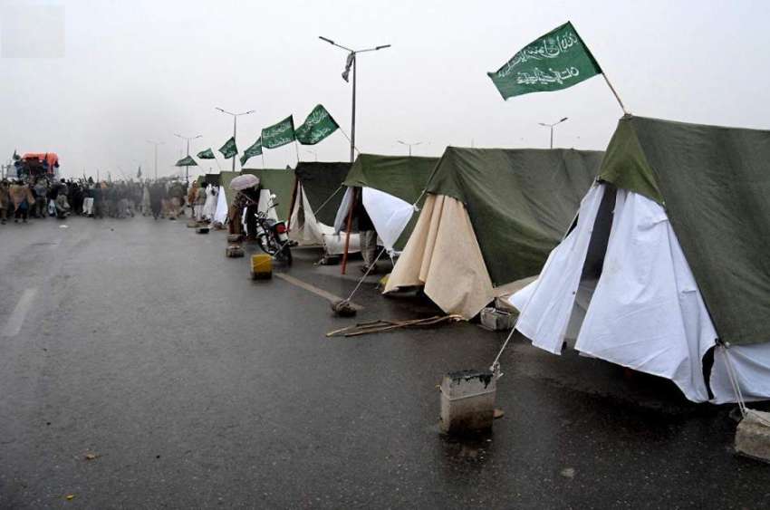 راولپنڈی: ختم نبوت لانگ مارچ کے شرکاء نے خیمے لگا رکھے ہیں۔