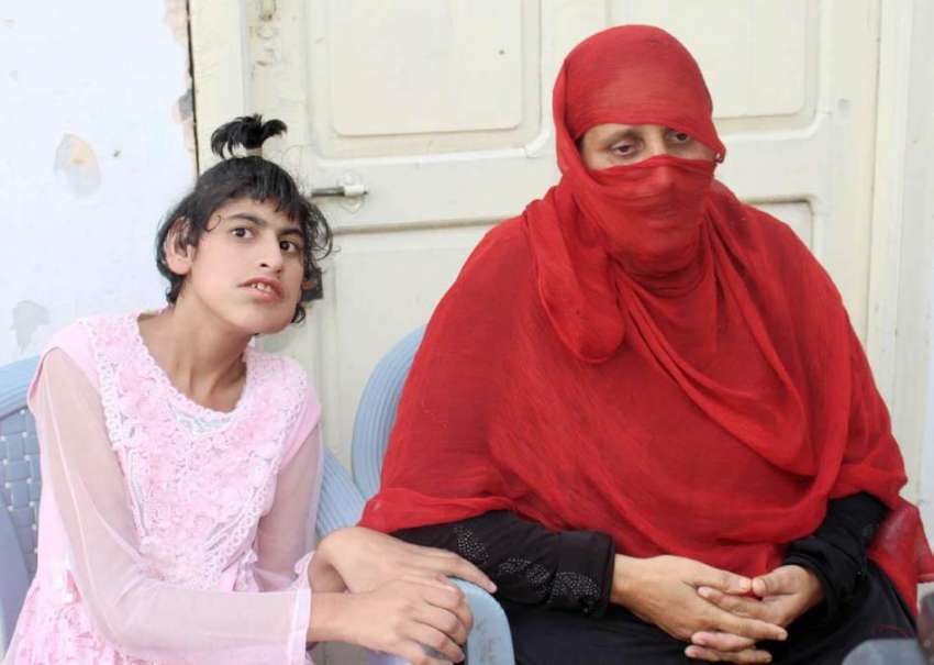 مظفر آباد: میراتنولیاں کی 12سالہ معذور بچی ربعیہ کی والدہ ..
