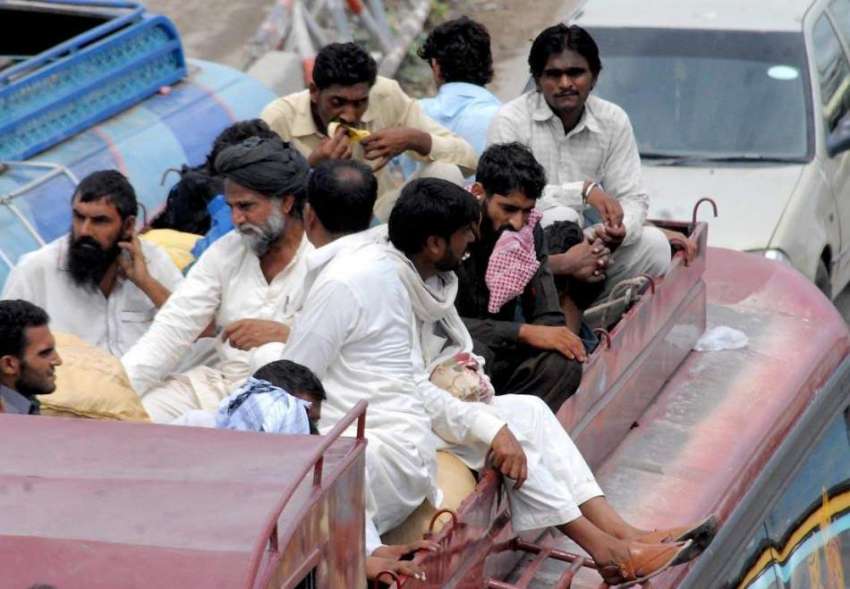 راولپنڈی: عید اپنے پیاروں کے ساتھ منانے کے لیے جانیوالے ..