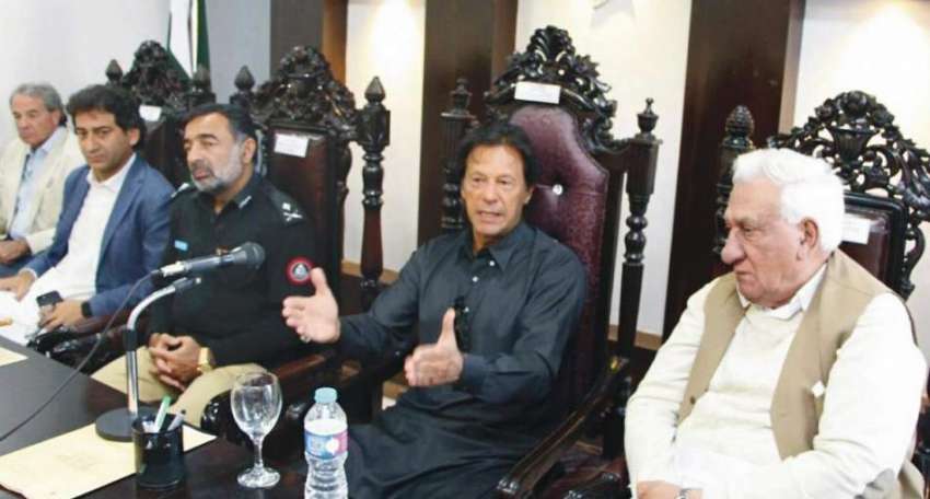 کوہاٹ: چیئرمین پی ٹی آئی عمران خان کوہاٹ میں تنازعات کے حل ..