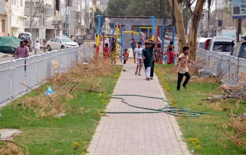 کراچی: بلدیہ عظمیٰ کراچی کے زیر اہتمام لائنز ایریا میں پارک ..