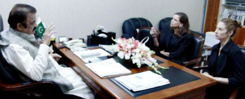 لاہور: صوبائی وزیر قانون رانا ثناء اللہ سے امریکن قونصل ..