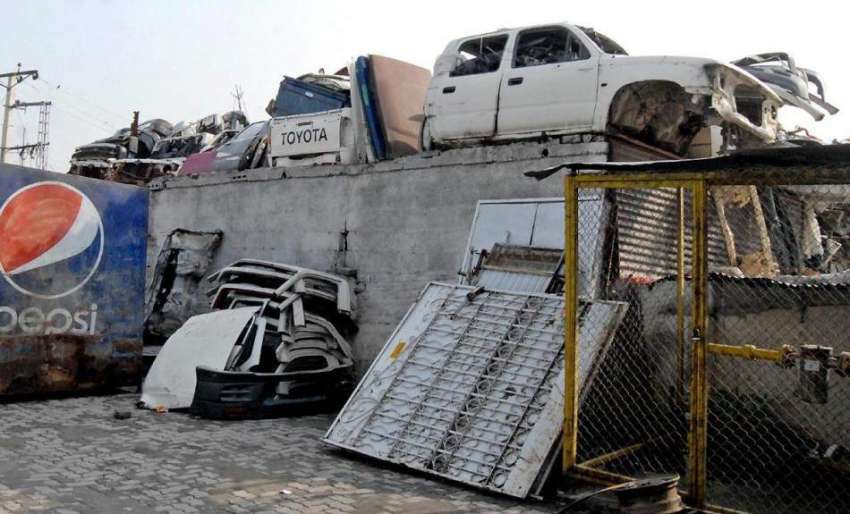 راولپنڈی: تھانہ پیر ودھائی کے علاقہ میں مبینہ چوری کی گاڑی ..