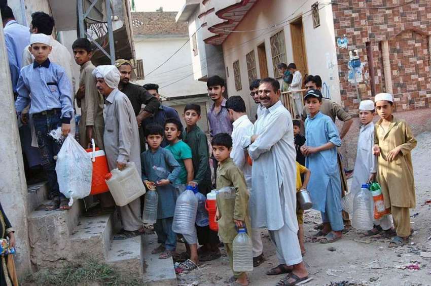 اسلام آباد: صاف پانی کی قلت کے باعث واٹر فلٹریشن پلانٹ پر ..