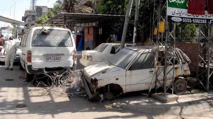 راولپنڈی: تھانہ وارث خان کے باہر مختلف مقامات میں بندج گاڑیاں ..