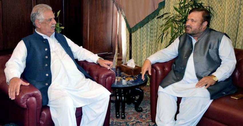 پشاور: گورنر خیبر پختونخوا اقبال ظفر جھگڑا سے سابق وزیر ..