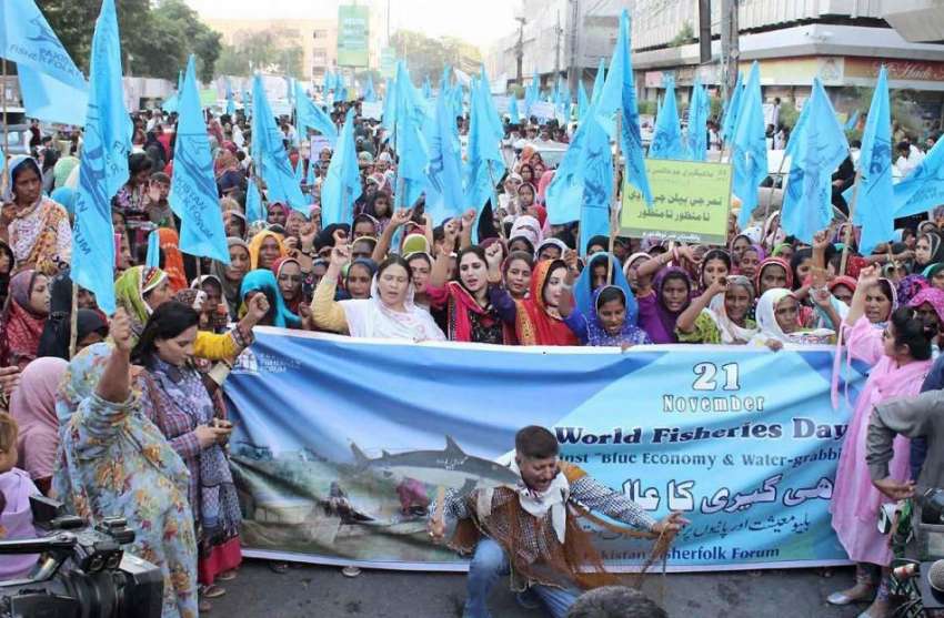 کراچی: کراچی پریس کلب کے سامنے ماہی گیروں کے عالمی دن کے ..