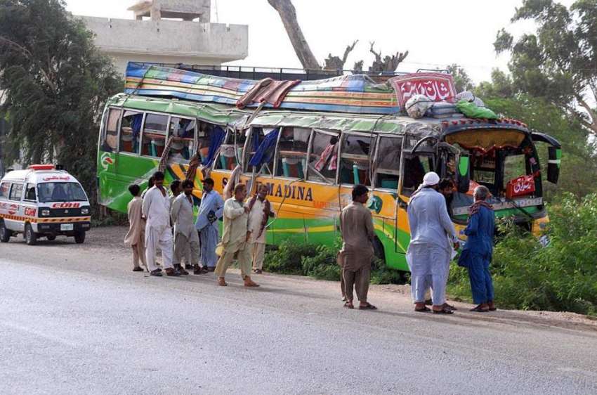 حیدر آباد: حادثے کے نتیجہ میں متاثرہ بس کا منظر۔