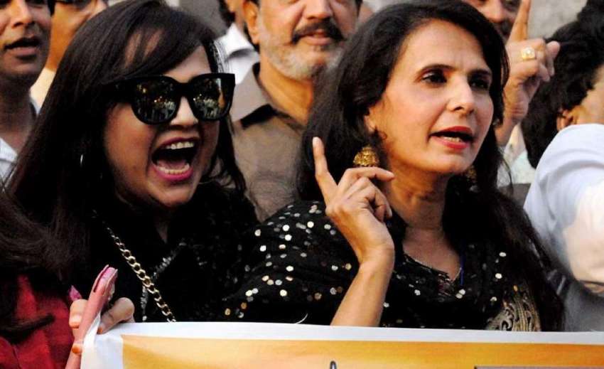 راولپنڈی: فنکار پریس کلب کے باہر اپنے مطالبات کے حق میں احتجاج ..