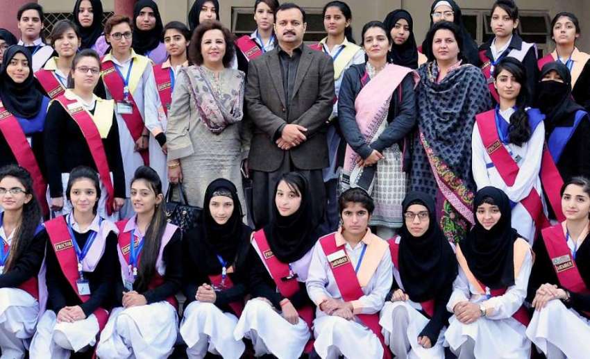 راولپنڈی: صوبائی وزیر راشد حفیظ کا مقامی کالج میں سٹوڈنٹس ..