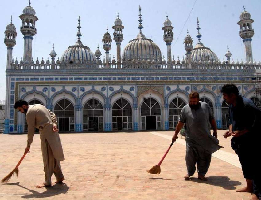 راولپنڈی: رمضان المبارک کی تیاریوں میں مصروف خادم قدیمی ..