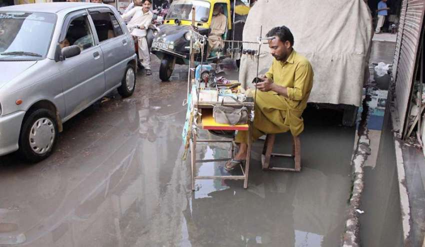 حیدر آباد: گاڑی کھاتہ روڈ پر سیوریج کا پانی جمع ہے، ایک محنت ..